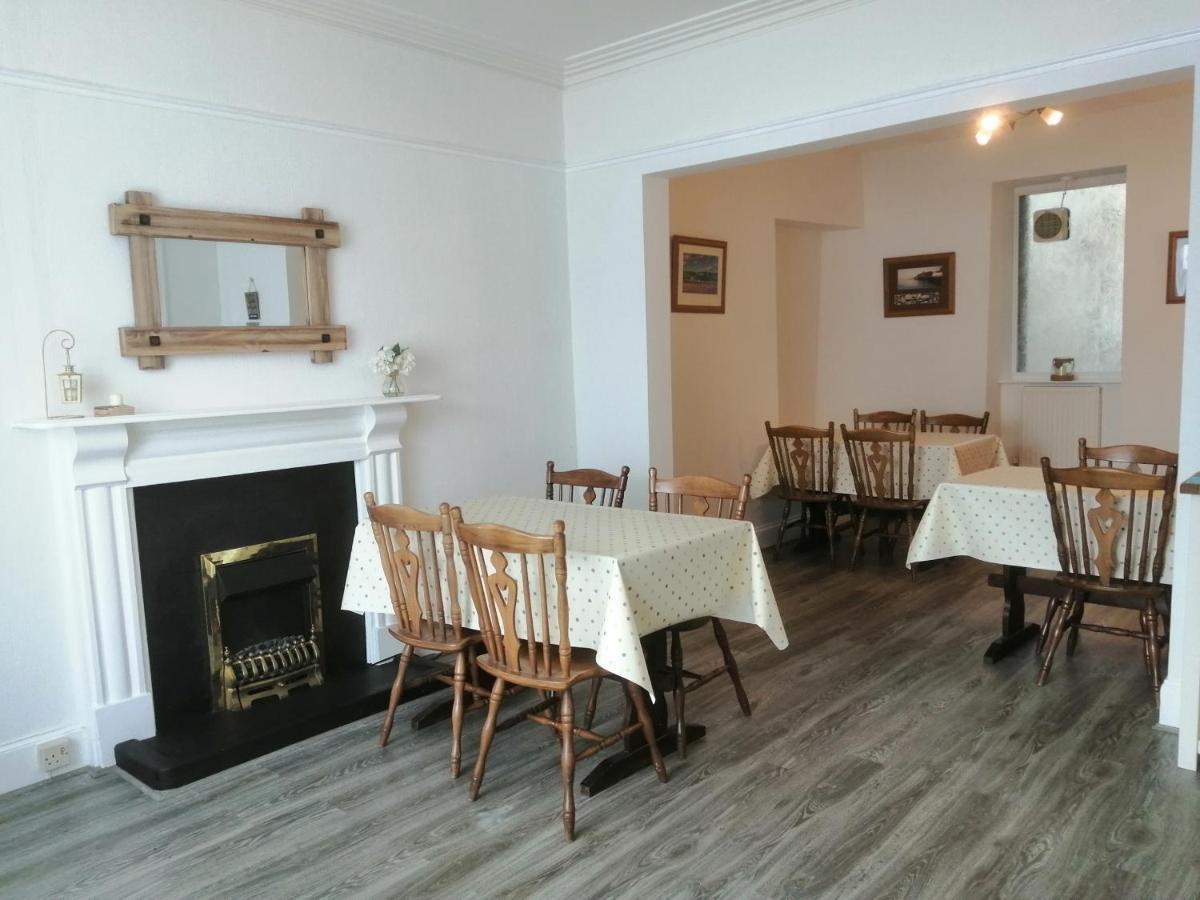 Harbourlight Guesthouse 손더스풋 외부 사진