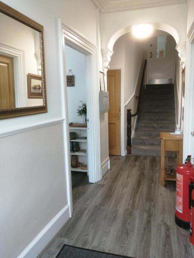 Harbourlight Guesthouse 손더스풋 외부 사진