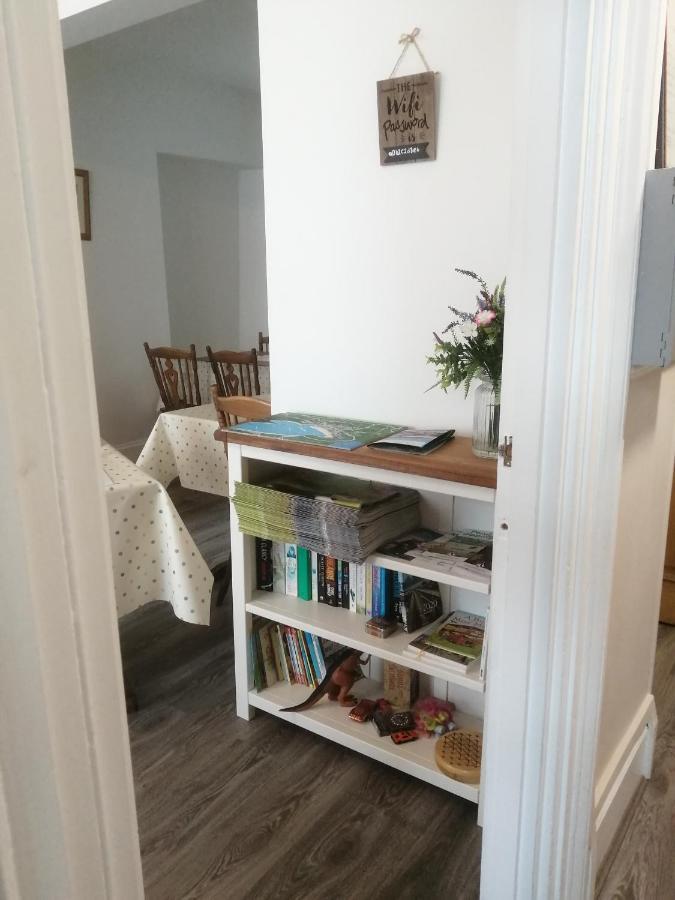 Harbourlight Guesthouse 손더스풋 외부 사진